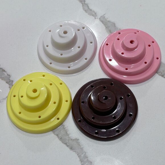 Cupcake Race | Kids Family Board Game Night - Picture 6 of 11